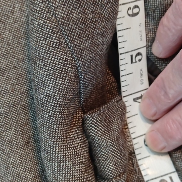 Old Navy Woman's Brown Wool Tweed  Short 55 %‎ sz 14 - Picture 9 of 9